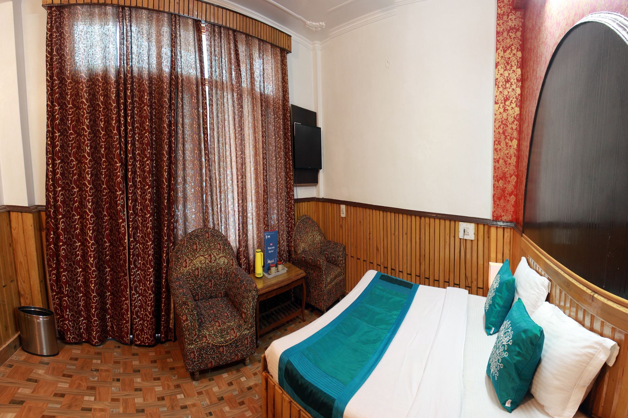 Akashdeep Hotel